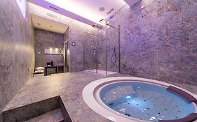 San Carlo Suite